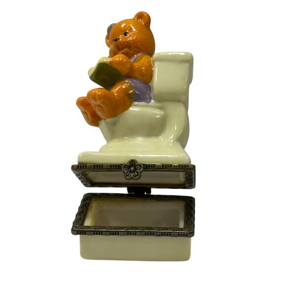 "Bertie Bear on the Loo" Hinged Trinket Box. - Picture 6 of 6